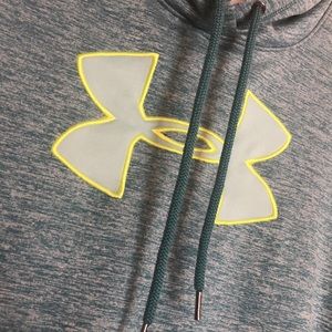 Under Armour hoodie- great condition!